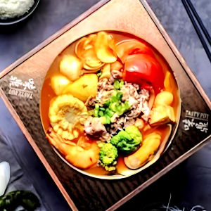 13. Tomato Soup Broth / 番茄鍋