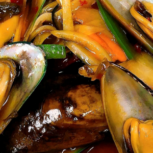 A10. Stir-Fried Mussels