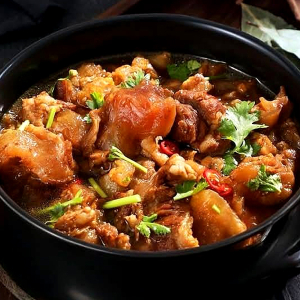 Spicy Beef Tendon Pot 香辣牛筋锅