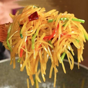 Fried Potato with Vinegar 醋溜土豆丝