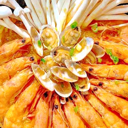 Seafood in Golden Sour Pot 海鲜金汤锅