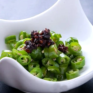 Stir-Fried Green Chili in Black Bean Sauce