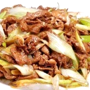 Stir-Fried Beef with Green Onion