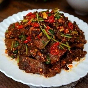 Stir-Fried Spicy Beef