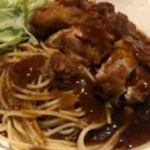 Chicken Thigh Chop Spaghetti with Black Pepper Sauce