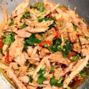 Shredded Chicken with Spicy & Sour Oil