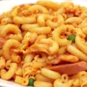Stir-Fried Macaroni with Ham & Egg