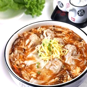 Hot & Sour Large Wonton Soup