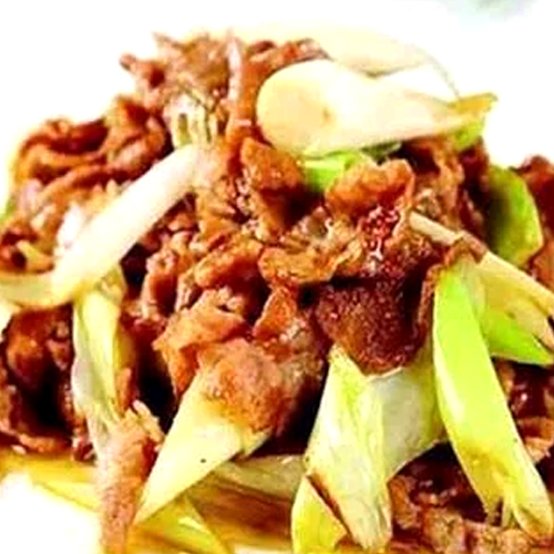 Stir-Fried Lamb with Green Onion