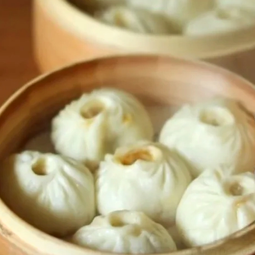 Steamed Handmade Xiao-Long Pork Bun (6 pcs)