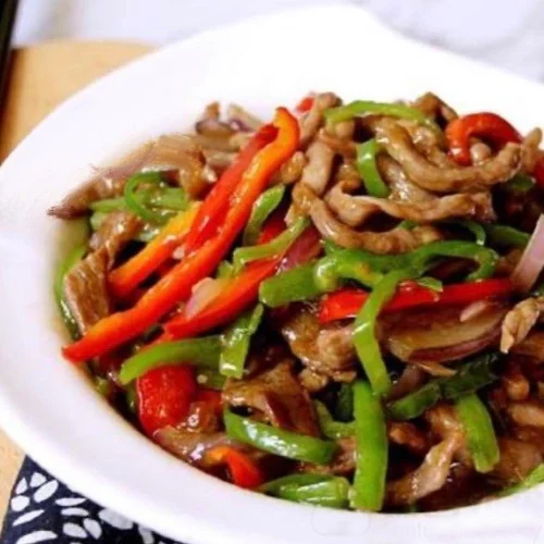 Stir-Fried Beef with Green Chili