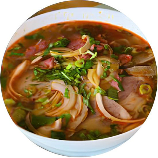 10. Soupe de nouilles &eacute;pic&eacute;e au b&oelig;uf (style Hu&eacute;) / B&uacute;n b&ograve; Huế