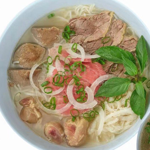 Special Vietnamese Rice Noodle Soup 特别牛肉粉