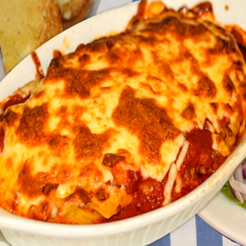 Lasagna with Garlic Bread