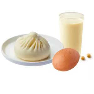 Meat and Cabbage Buns (4 pcs) with Tea Egg and Soy Milk