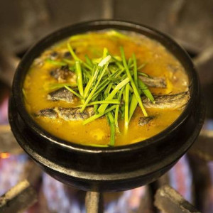 Choo-Tang (Whole Loach Soup)