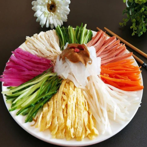 Colorful Tossed Mung Glass Noodles