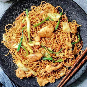 Non-Vegetarian Chow Mein