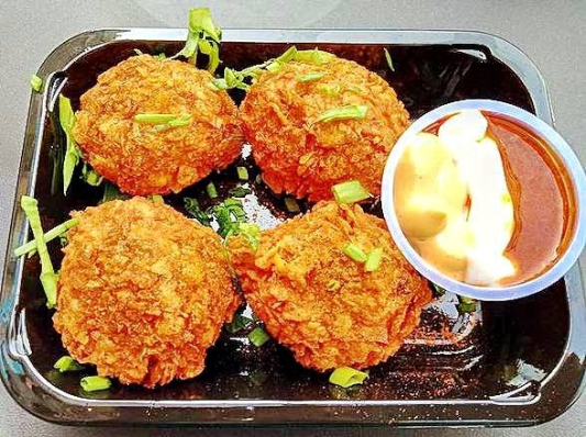 Kurkure (Crispy) Vegetable Momos (8 pcs)