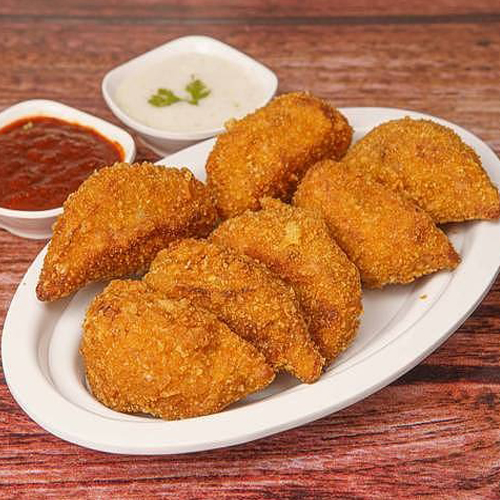 Kurkure (Crispy) Chicken Momos (8 pcs)