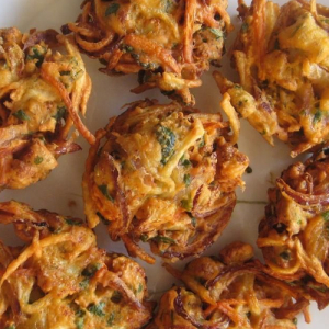 Crispy Vegetable Fritters (Pakora)