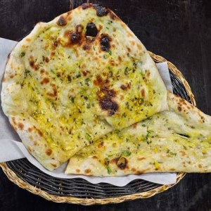 Naan &agrave; l'ail 