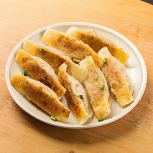 Pot Stickers (8 pcs)