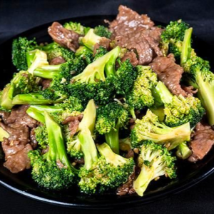 25. Broccoli Beef 芥兰牛
