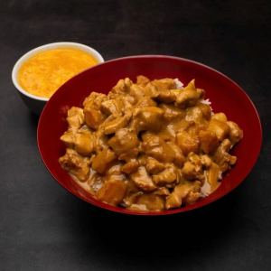 Curry Chicken over Rice 咖喱鸡块盖饭