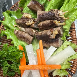 Baby Mushroom Beef Roll (6 pcs) 牛肉金菇卷