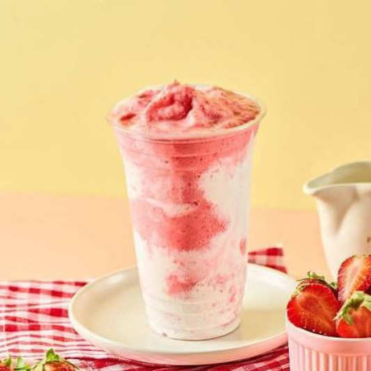 Strawberry Snowy #12