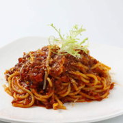 Baked Bolognese Sauce with Garlic Bread