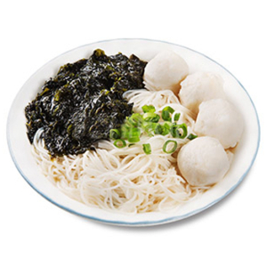 Seaweed with Cuttlefish Ball Noodle in Soup
