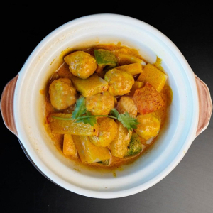 Curry with Cuttlefish Ball (8 pcs)