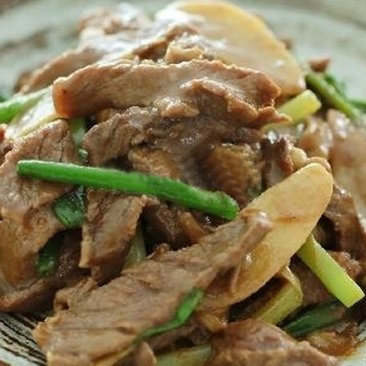 Sauteed Fatty Beef with Scallion & Ginger