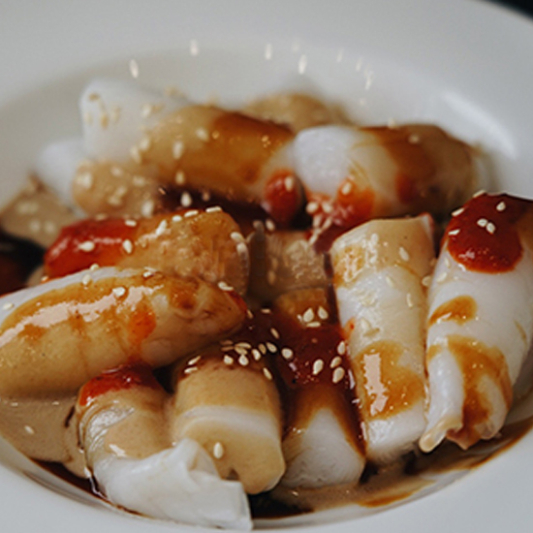 Steamed Flour Roll with House Special Sauce