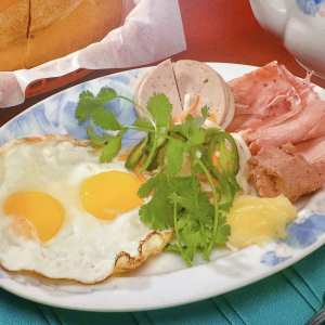 18. Breakfast Special (Phần Ăn S&aacute;ng Đặc Biệt)