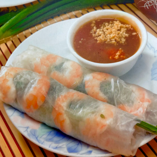 60. Shrimp & Pork Spring Rolls (2 pcs) (Gỏi Cuốn T&ocirc;m Thịt)