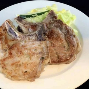 Grilled Pork Chop with Lemongrass