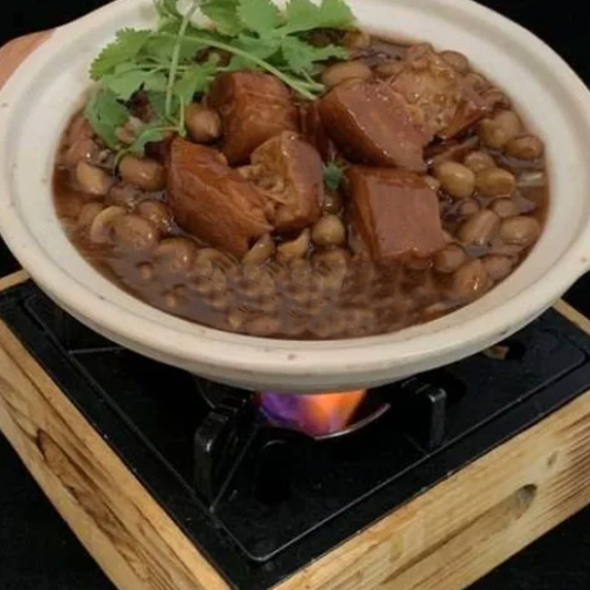Peanut Pork Belly Stew Pot