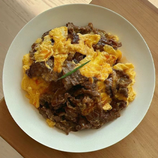Scrambled Eggs with Beef