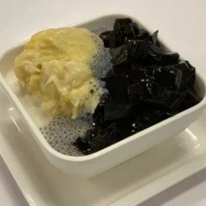 Durian & Grass Jelly Snow White