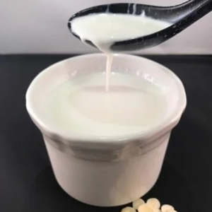 Almond Sweet Soup with Egg White