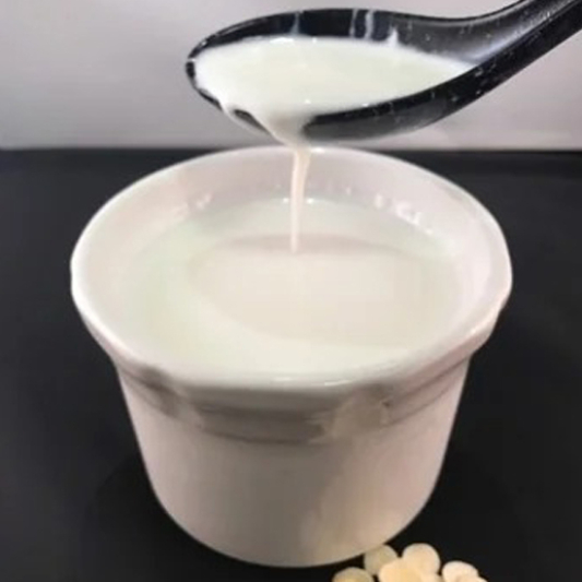 Almond Sweet Soup with Egg White