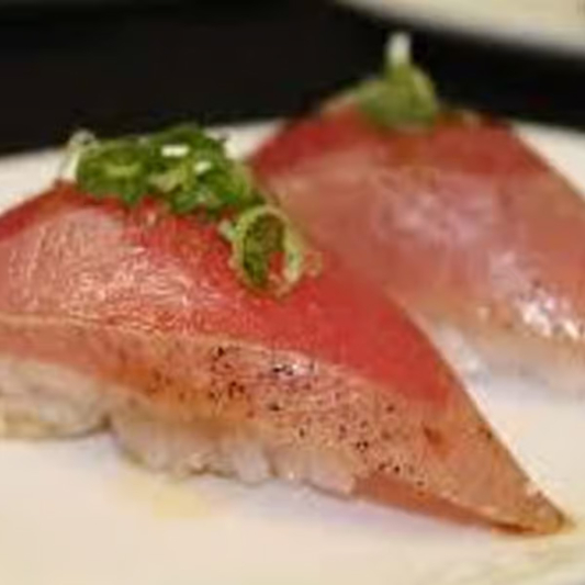 Seared Tuna Sushi