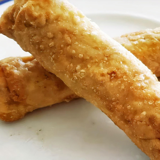 1. Egg Roll (2 pcs)