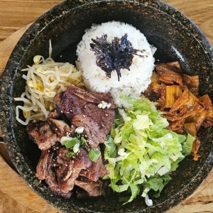 Dolpan Grilled Beef Ribs 돌판 갈비 