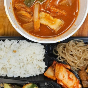 Kimchi-Jjigae 김치찌개 