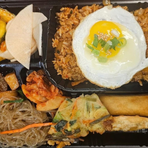 Kimchi Fried Rice 김치 볶음밥 