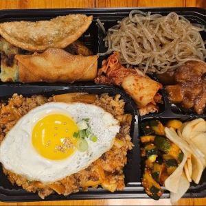Combination Fried Rice 콤보 볶음밥 